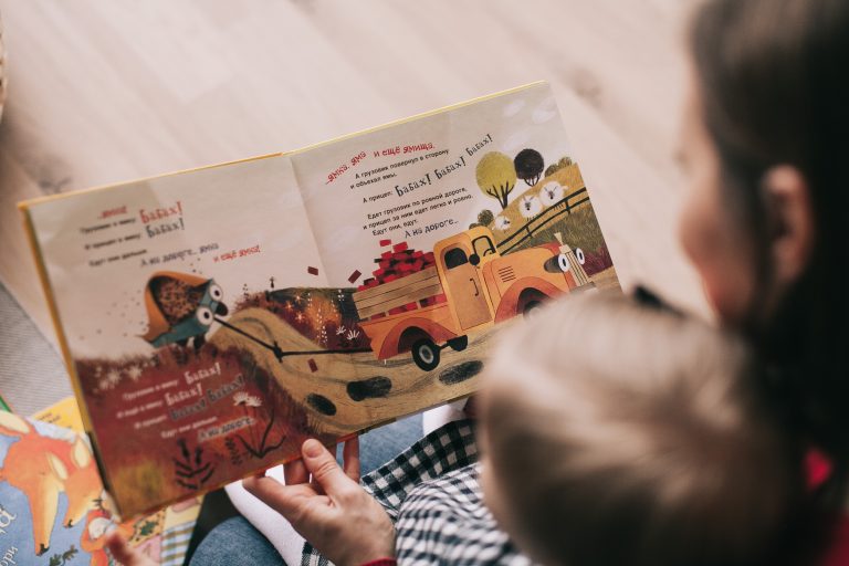 13 Best Books for 2 Year Olds that Toddlers Love